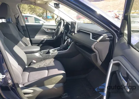 2024 Toyota Rav4 Xle из США, поврежденный, VIN JTMW1RFV6RJ026978